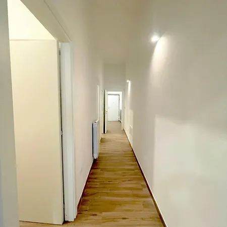 Lily House Apartamento *